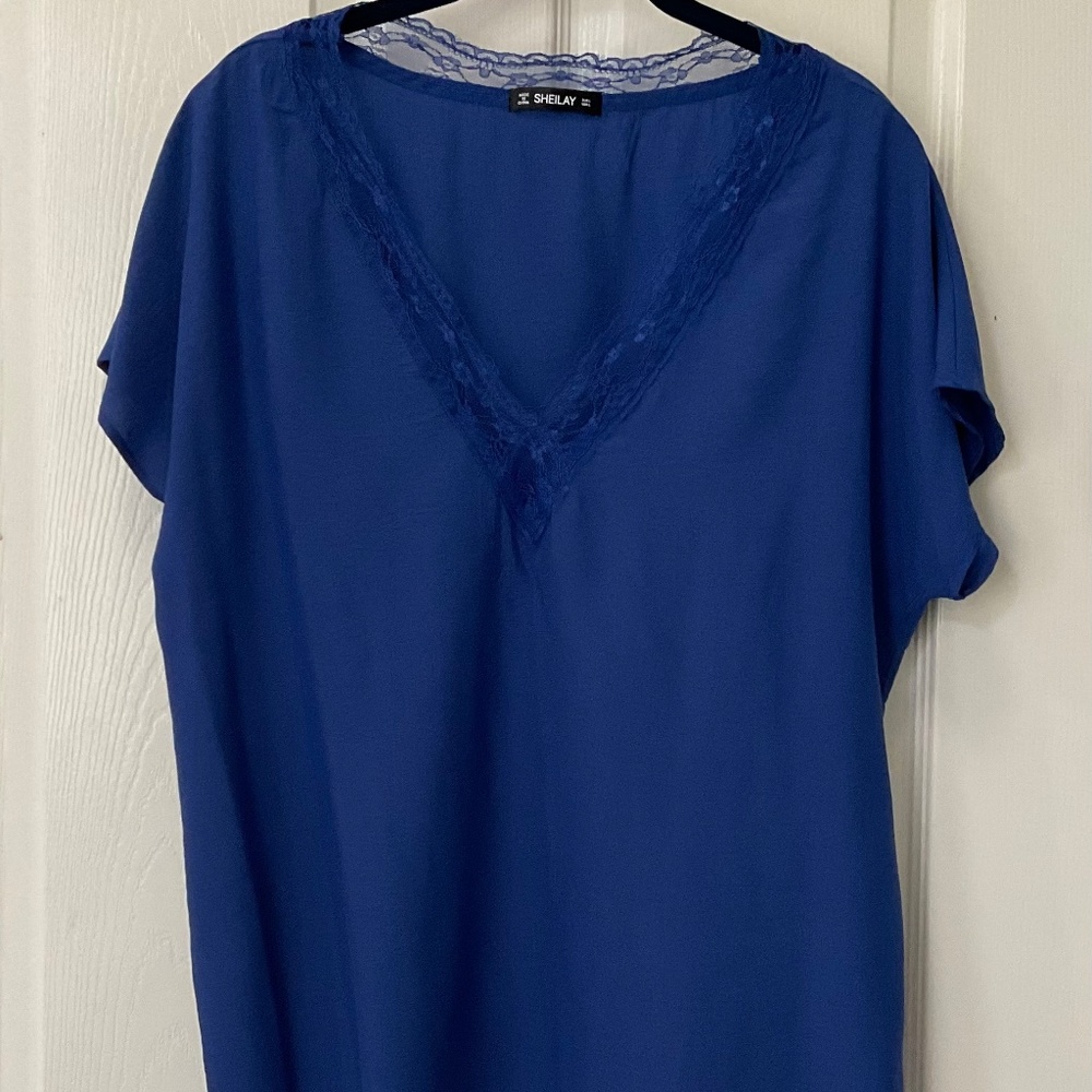 NWOT-Women’s Blouse(L)